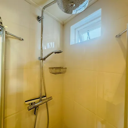 Apartment Beachhouse R&m Noordwijk