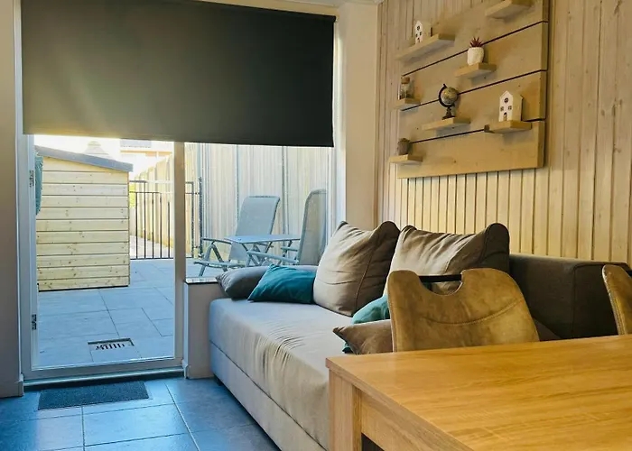 Beachhouse R&m דירה